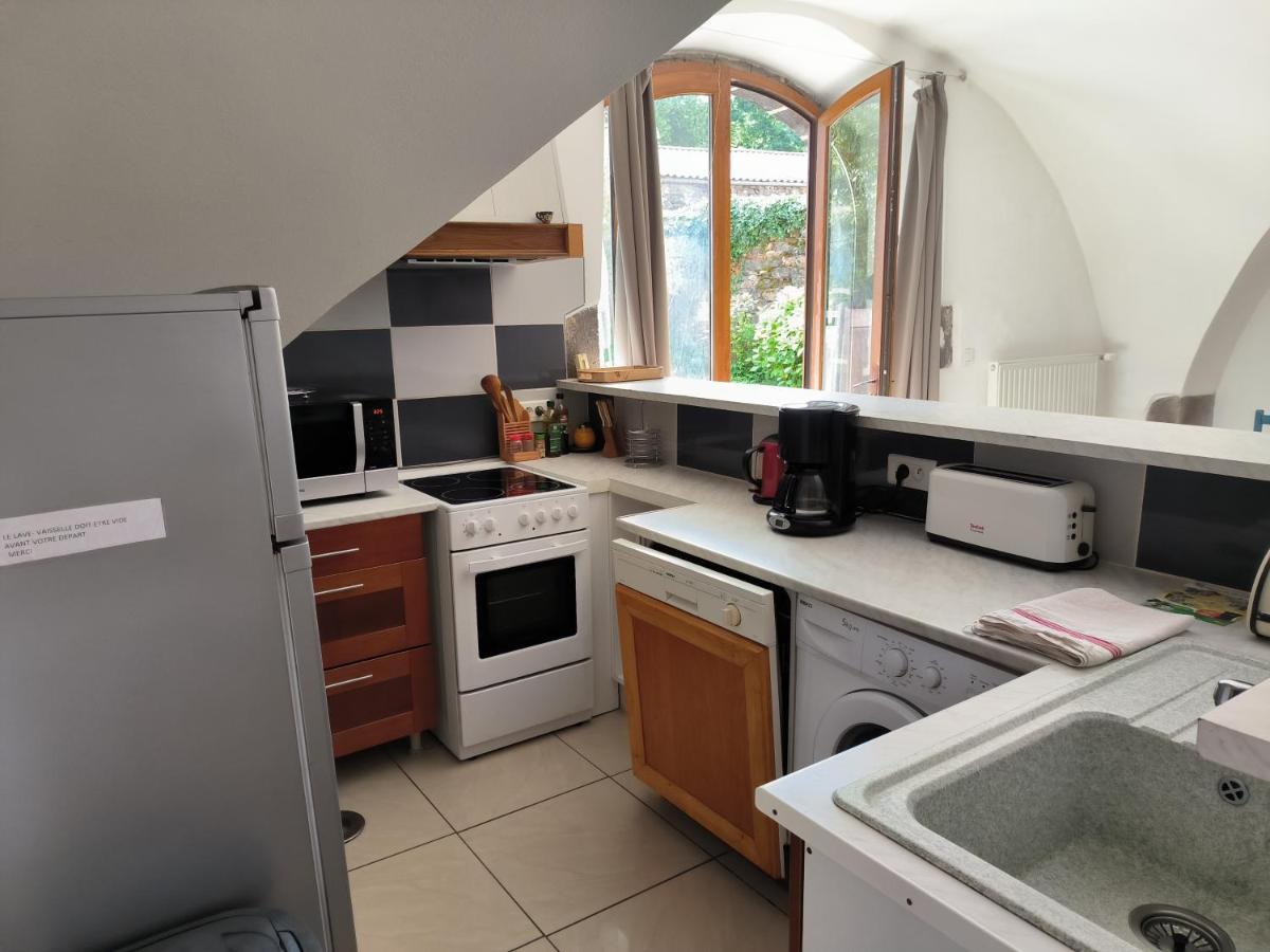 Gites Le Vieux Vinzelles Volvic Exterior foto